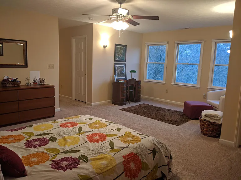 Master Bedroom Sitting Area/Office
