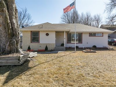 2216 Locust St, West Des Moines, IA, 50265