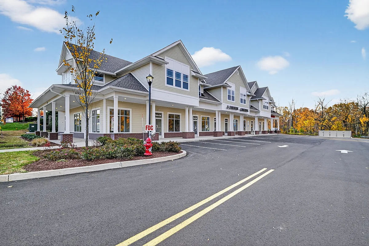 Building Photo - 692 US Highway 206 #101