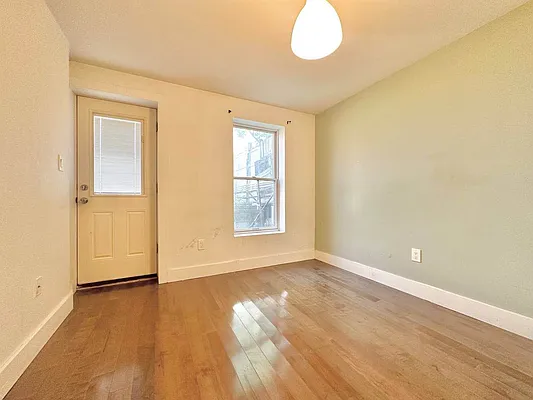 Rented by Doorway NYC, LLC | media 25