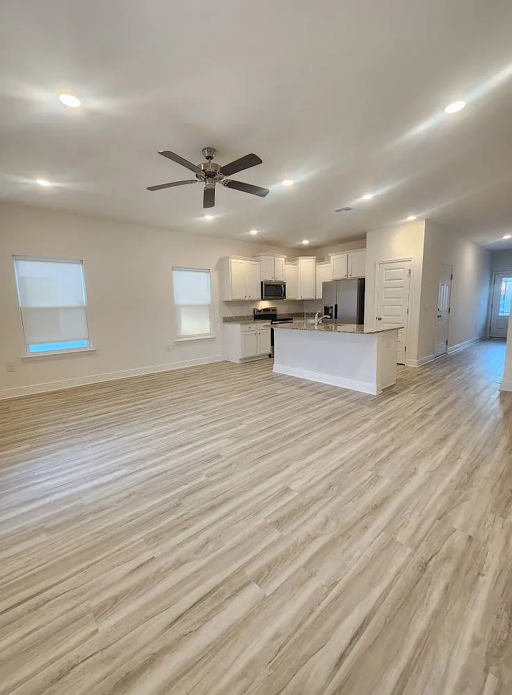 3 bed, 1537 sqft, $2,250 — Photo 4