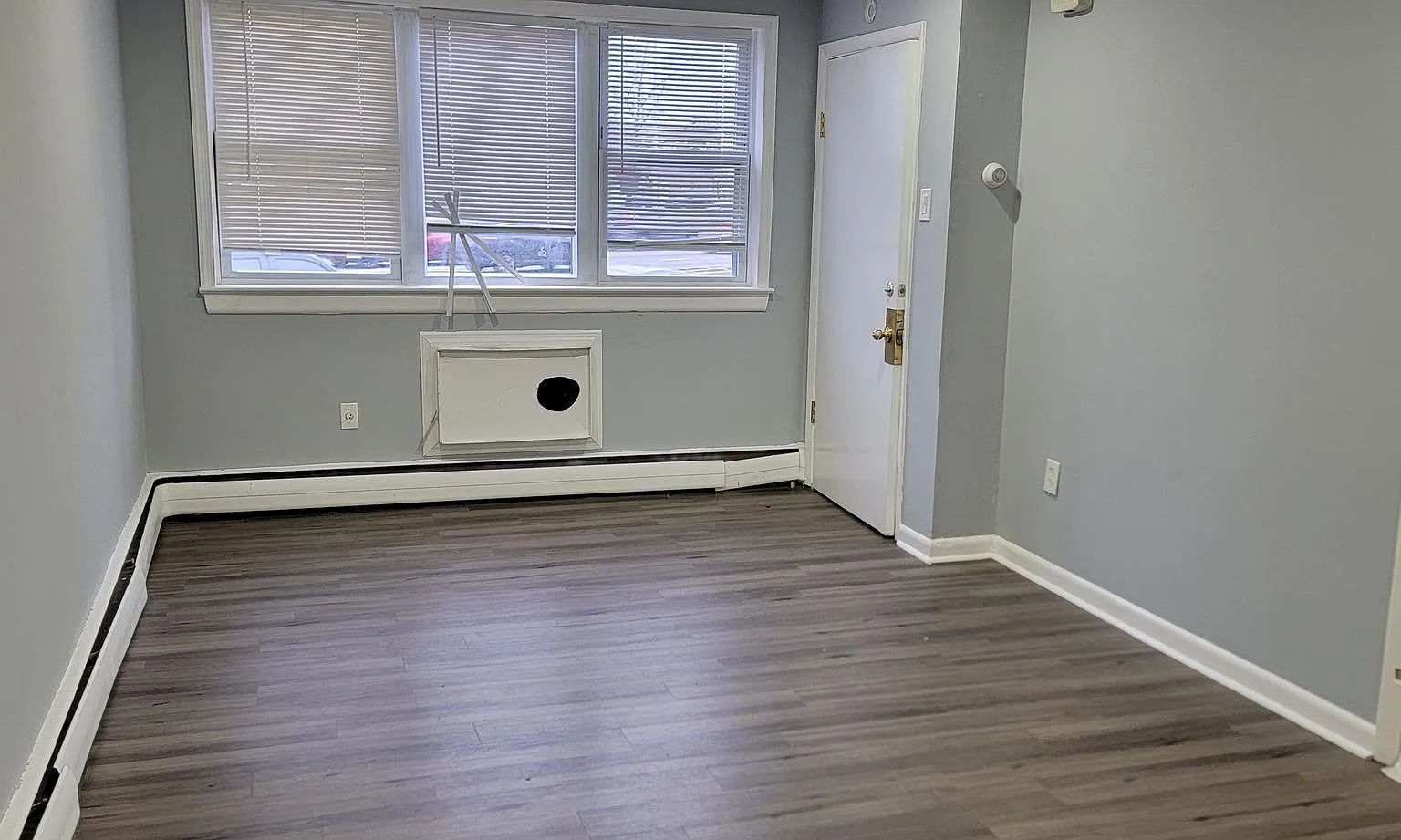 1 bed, 3450 sqft, $1,050 — Photo 3