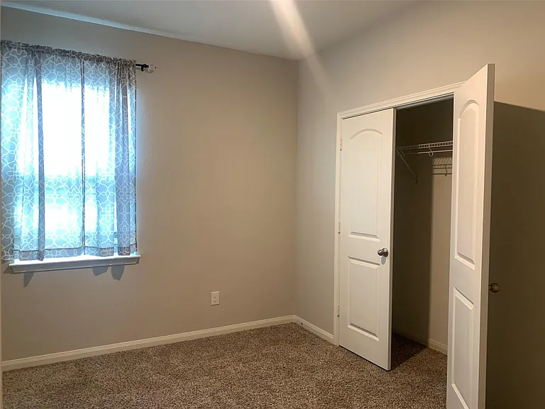 509 Congress Way — Photo 24