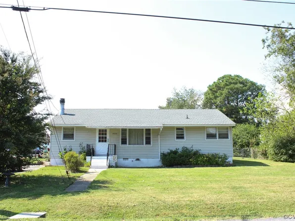 14236 Central Ave, Chester, VA 23836