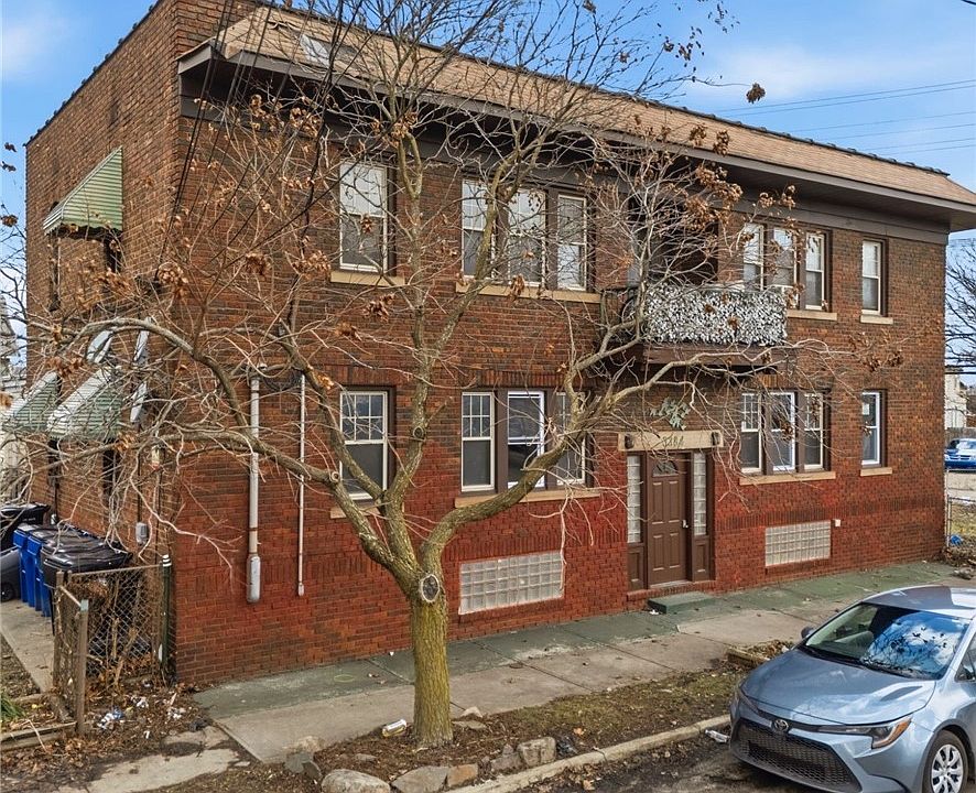 1st image of 3384 W 63rd St
