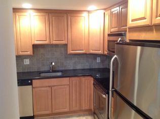 3129 Ellenwood Dr, Fairfax, VA 22031