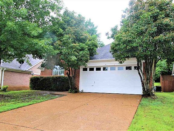 3rd image of 7237 Bridgefield Dr