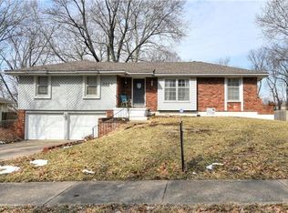 9968 Fair Lane St, Lenexa, KS 66215