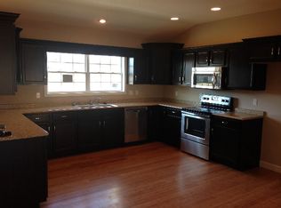 955 Wing Tip Cir, Hopkinsville, KY 42240