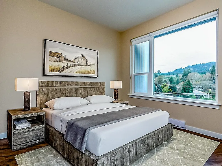 1085 Goldstream Ave — Photo 2