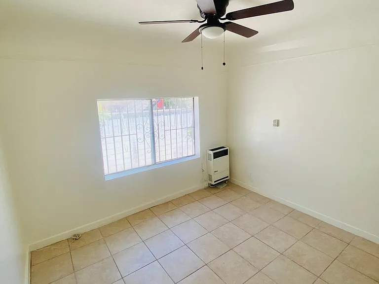 7406 S Figueroa St — Photo 6