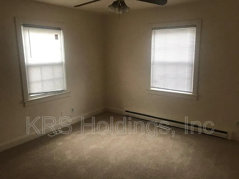 211 Maycox Ave #B — Photo 17
