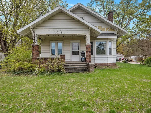 33081 E Red Arrow Hwy, Paw Paw, MI 49079