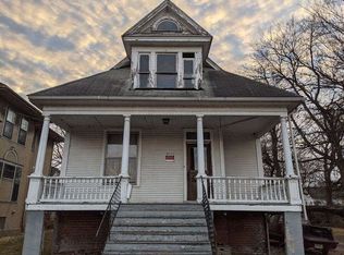 2111 Pine St, Cairo, IL 62914