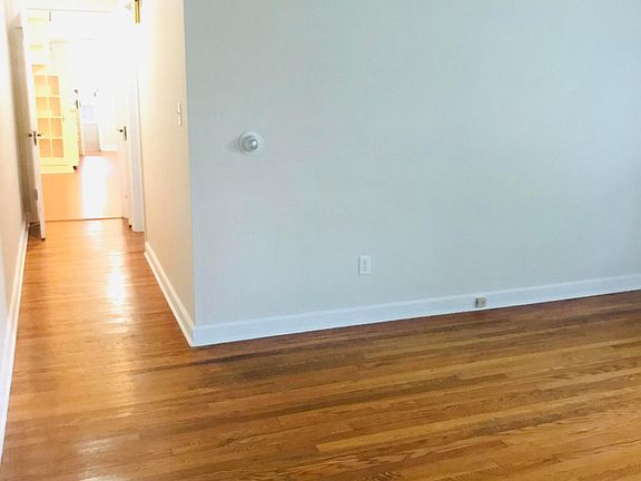 5th image of 1101 Western Ave APT 1E