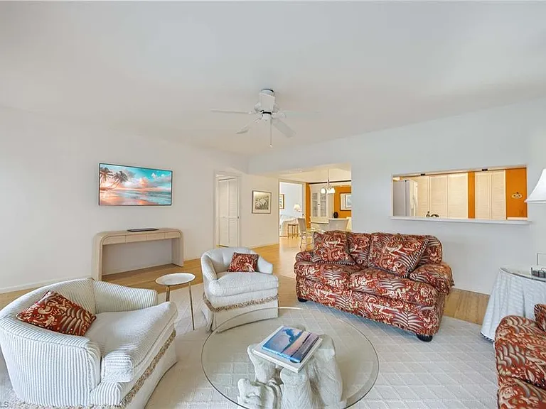 4251 Lake Forest Dr #214 — Photo 10