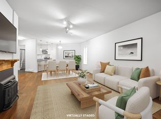 3191 Mountain Hwy #105, North Vancouver, BC V7K 2H4