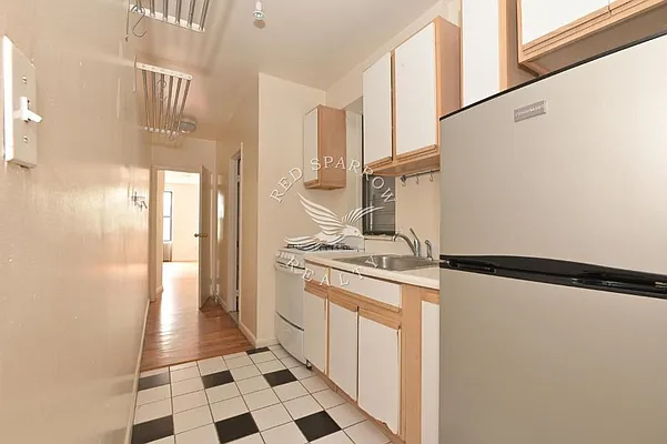 Rented by Red Sparrow Realty Group | media 20