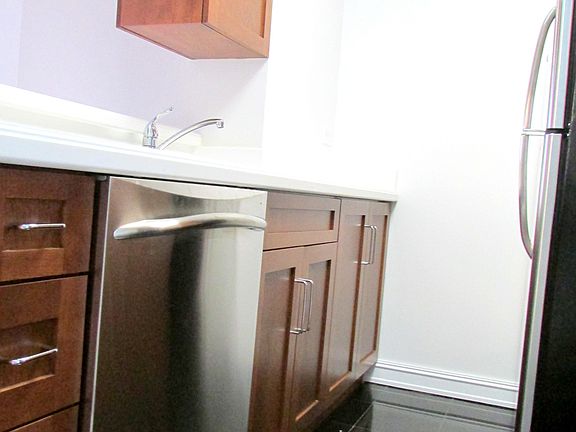 2nd image of 400 E 71st St APT 9C