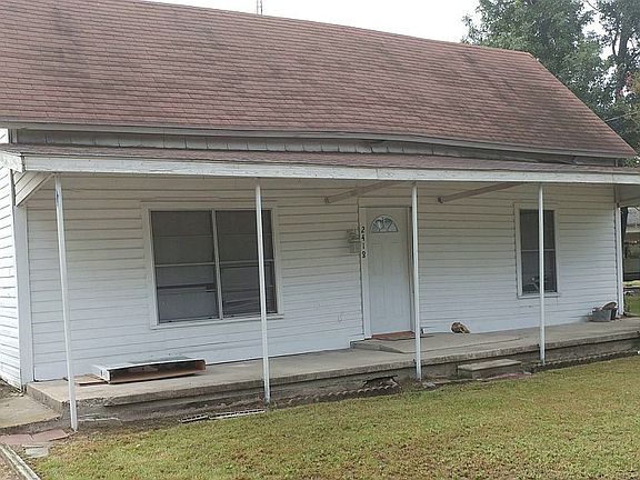 2nd image of 2418 2nd St