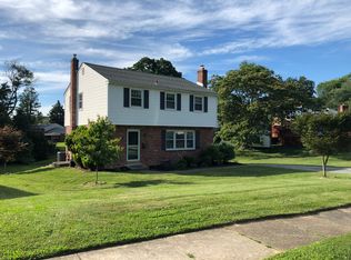 4 Rose Tree Dr, Broomall, PA 19008