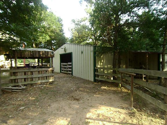 5th image of 1030 Kearney Dr