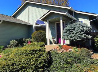 265 Arnos Rd, Talent, OR 97540