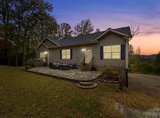 30 Running Ridge Rd, Asheville, NC 28804