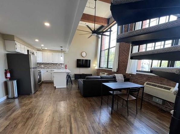 366-382 Trenton Ave Unit 2A