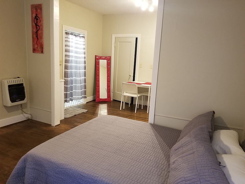 2nd image of 717 NE 14th St #719B