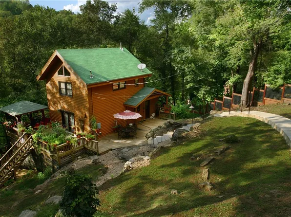10 Vine St, Eureka Springs, AR 72632