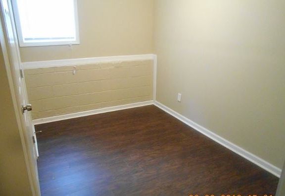 4th image of 2478 Carol Cir
