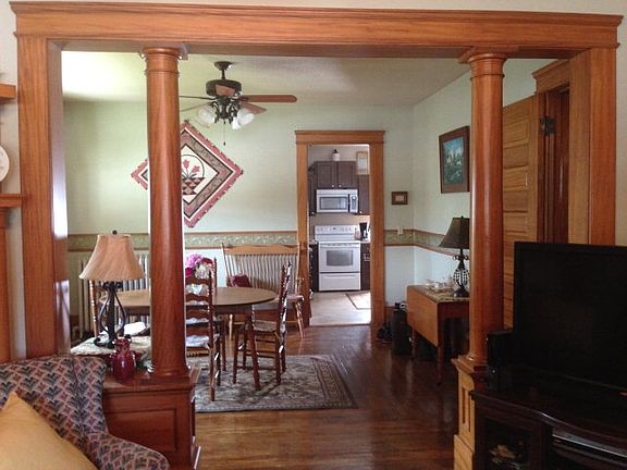 4th image of 517 S Walnut St
