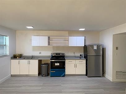 1st image of 1825 Johnson St #15063577