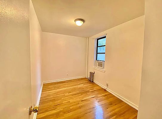 3rd image of 514 E 13th St APT 2F