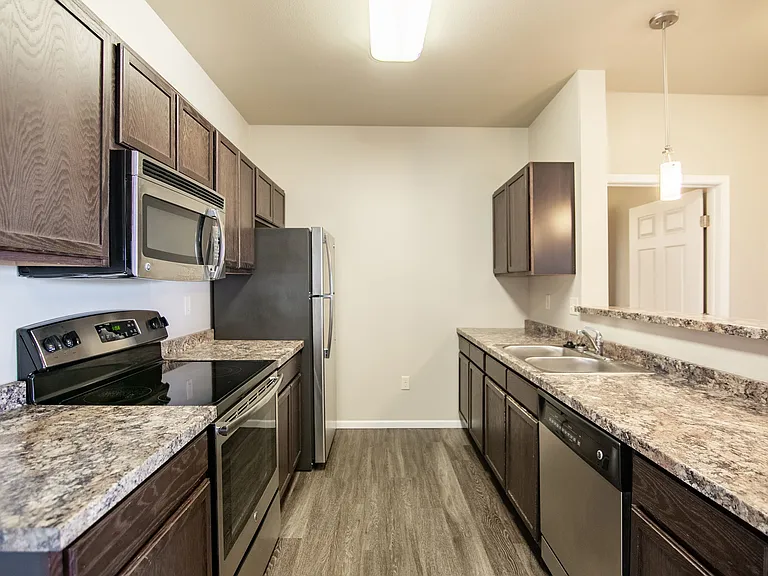 Eaglebrook at Prairie Grove Apartments — Photo 14