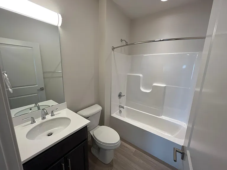 1612 S Hamilton St — Photo 10