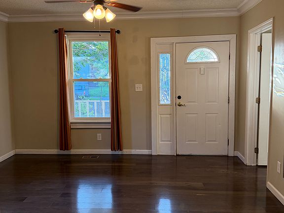 4th image of 308 E Quincy Ave