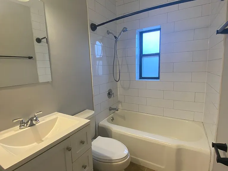 Renovated Studios, 1, & 2 bed apartments! — Photo 21