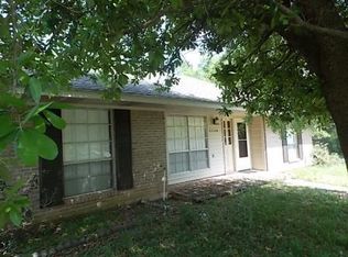 2408 Westgate Pkwy, Gautier, MS 39553