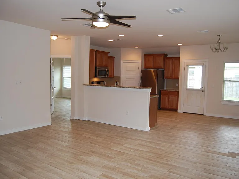 5304 Kara Dr — Photo 9