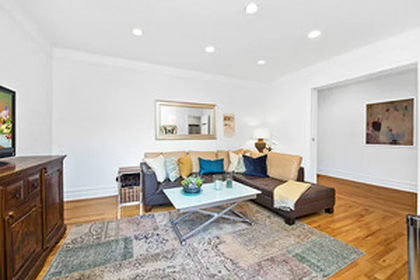 Rented by Owner | media 5