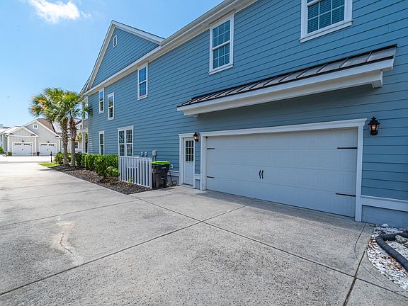 4th image of 1025 East Isle of Palms Ave.