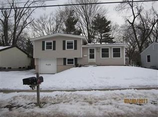 725 Sunbright Ave, Portage, MI