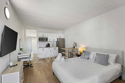 7701 Lundys Ln #19 Photo 1
