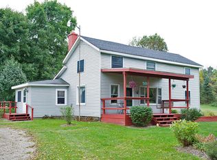 15821 N Uldriks Dr, Battle Creek, MI 49017