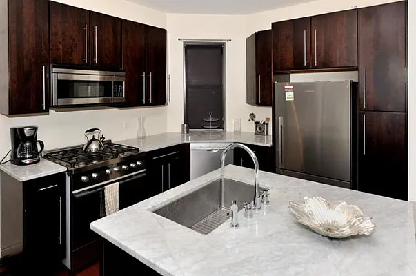 Rented by Eisenberg Exclusives | media 112