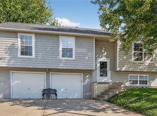 4507 N Fuller Ave, Kansas City, MO 64117