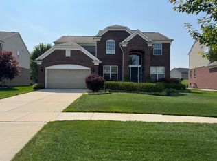 1306 Greythorne Dr, Orion, MI 48359
