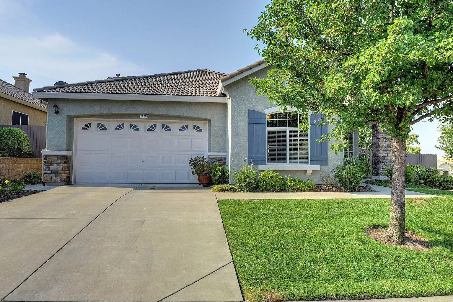 7523 Doe Spring Way photo 1